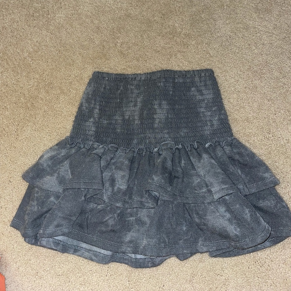 isabelles cabinet mini skirt size m